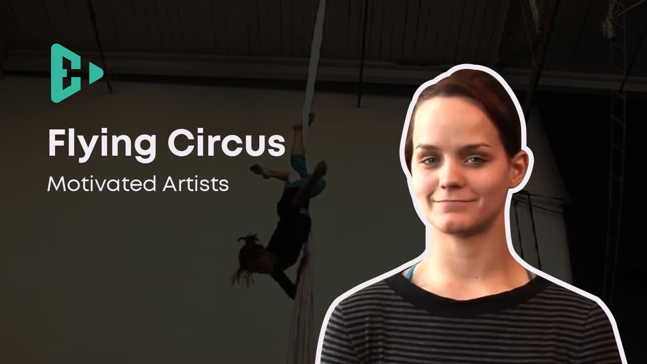 Famous trapeze artists - Flying Circus Artists - Motivated Artists - Famous Circus Performers